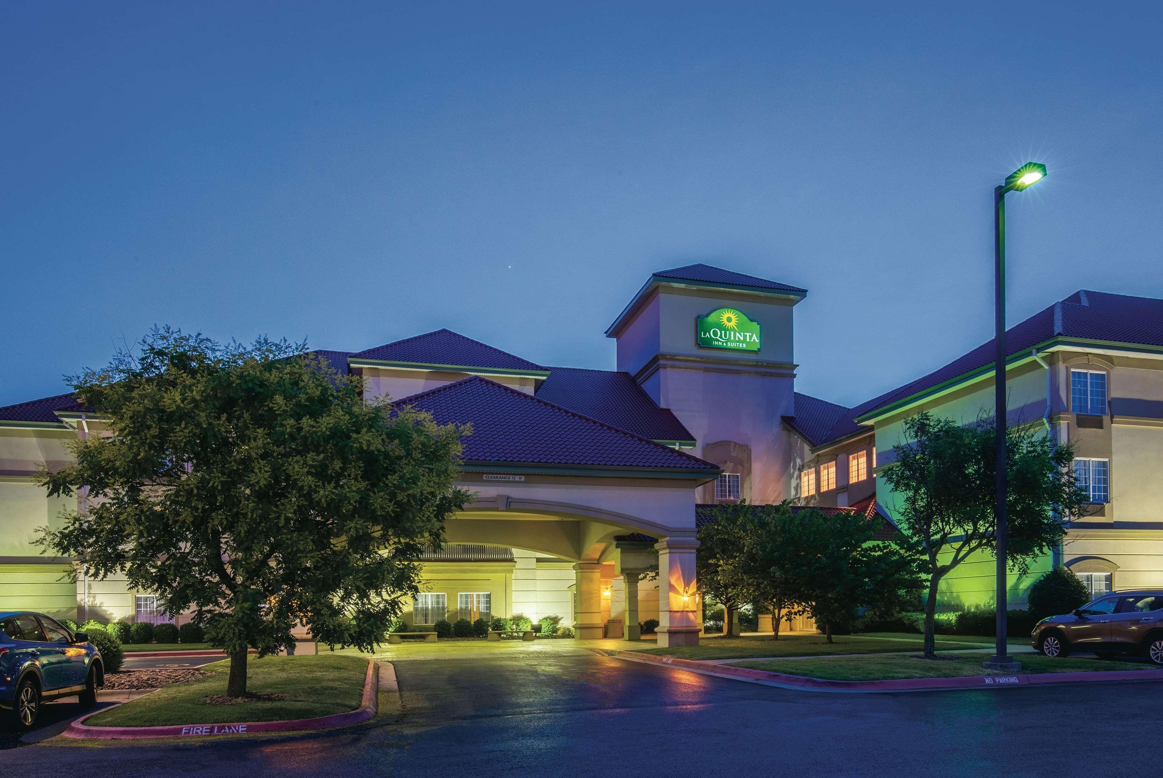 La Quinta By Wyndham Bentonville Exterior foto